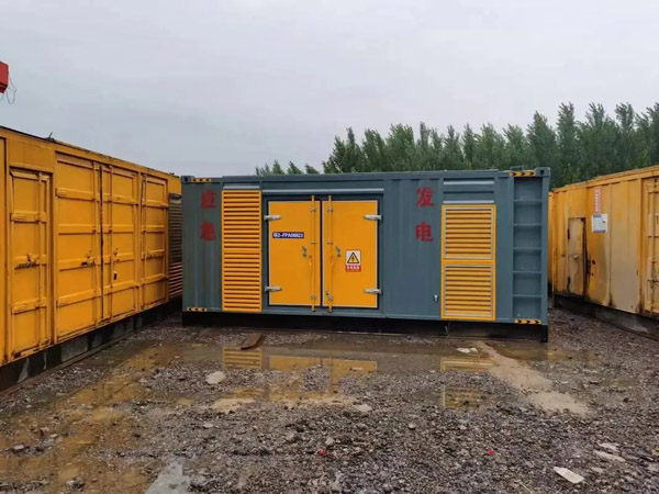 成县柴油发电机如何判断干式空气滤清器是否需要更换?