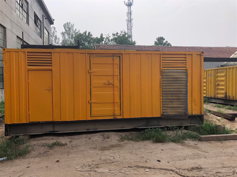 成县发电机出租进行负载测试时,电瓶电量不足的具体判断标准是什么?